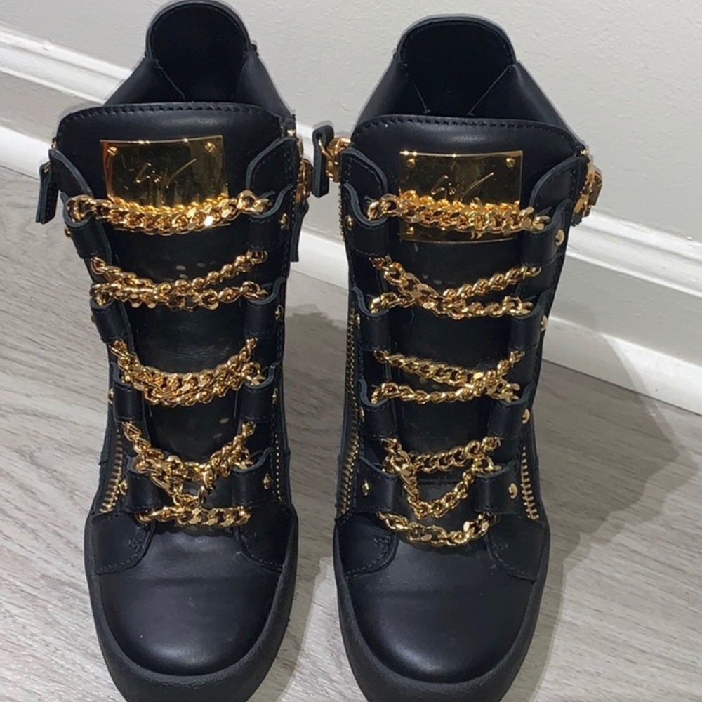 Great condition (reducing price)